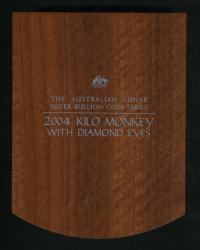 Image 3 for 2004 One Kilo Year of the Monkey Coloured Coin with Diamond Eye
